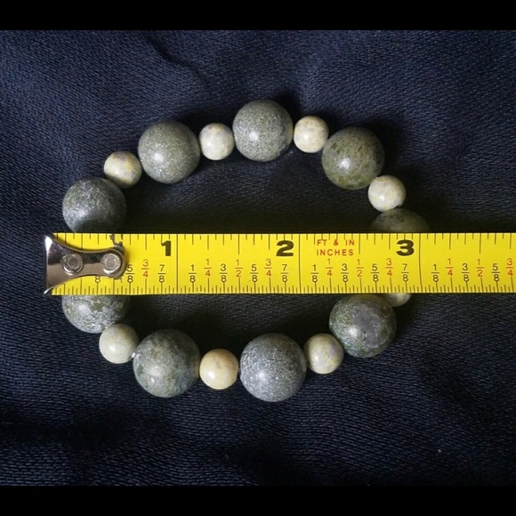 CLOSET CLOSEOUT Connemara Marble Bead bracelet - Picture 3 of 4